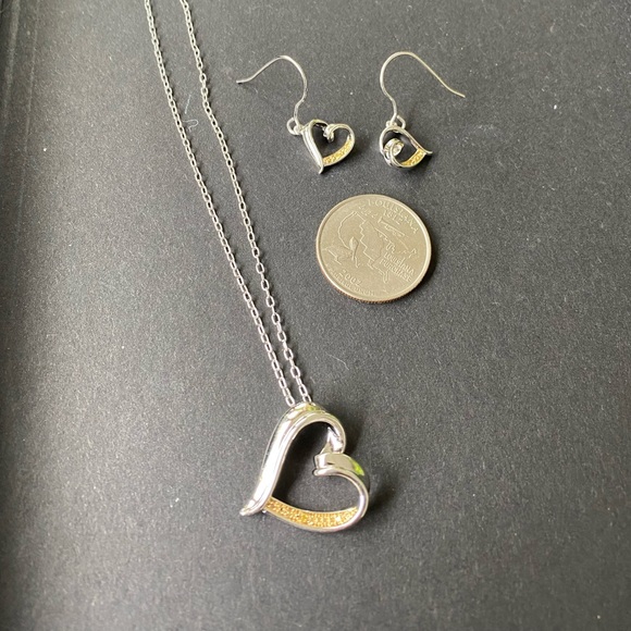 * Yellow diamond heart earrings and necklace set, rhodium/brass - Picture 4 of 5